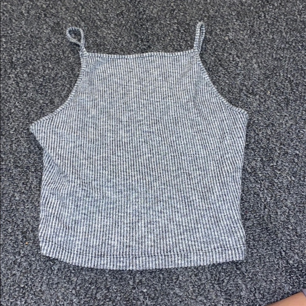 Cute summer time hulter top!